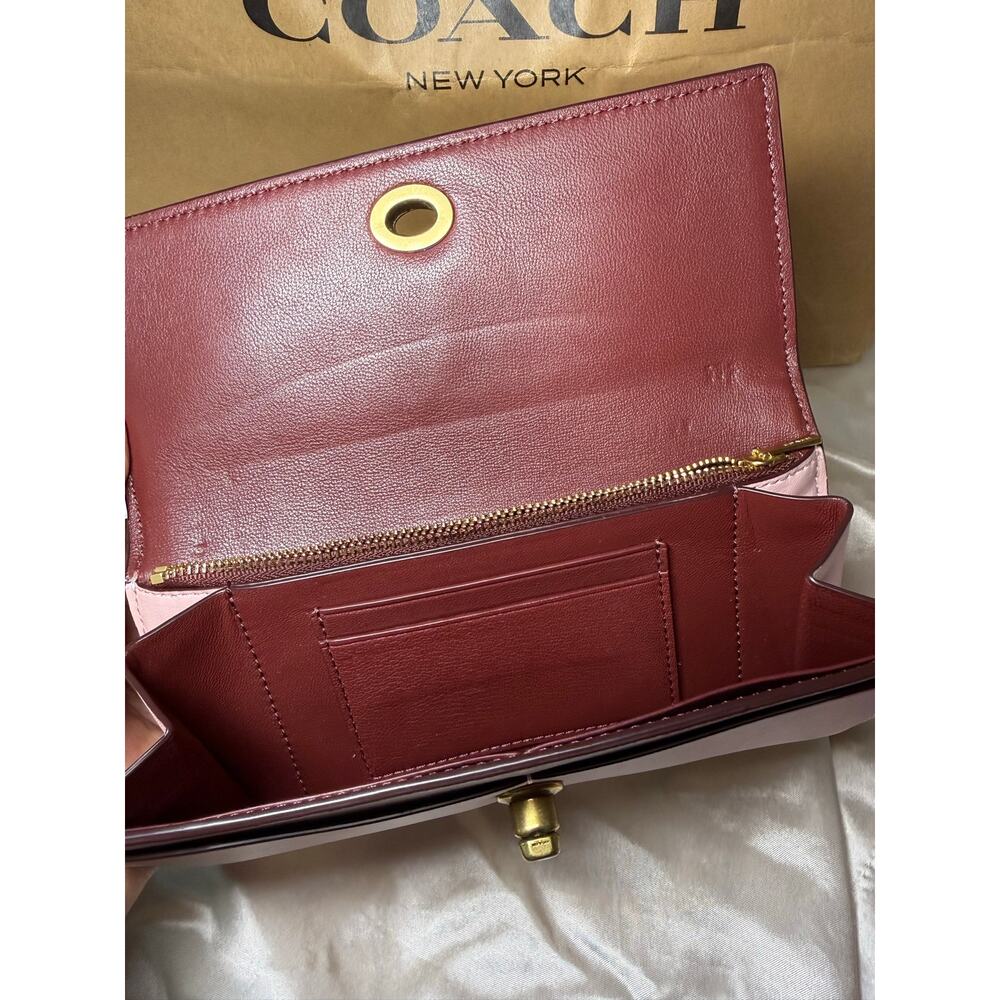 Coach 1941 Blush Glovetanned Leather Turnlock Envelope Wallet 12134 - Picture 3 of 8
